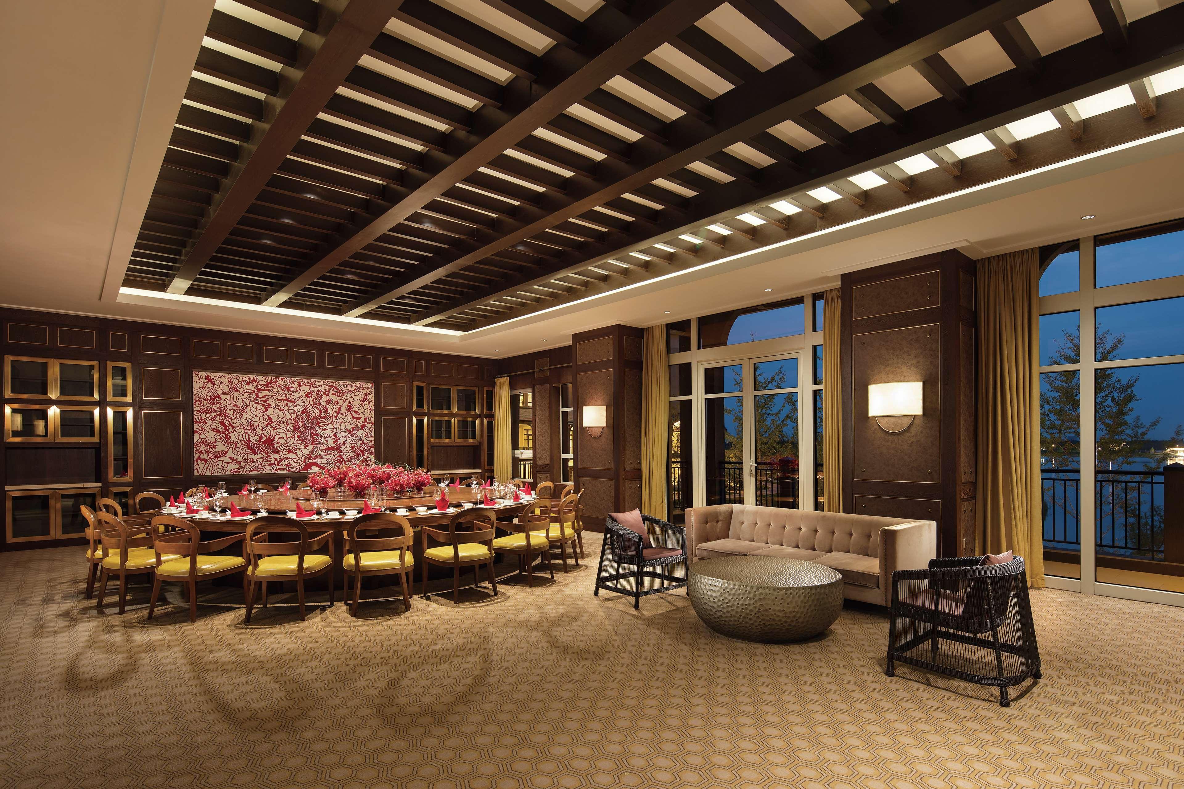 Hilton Wenan Hotel Langfang Exterior foto